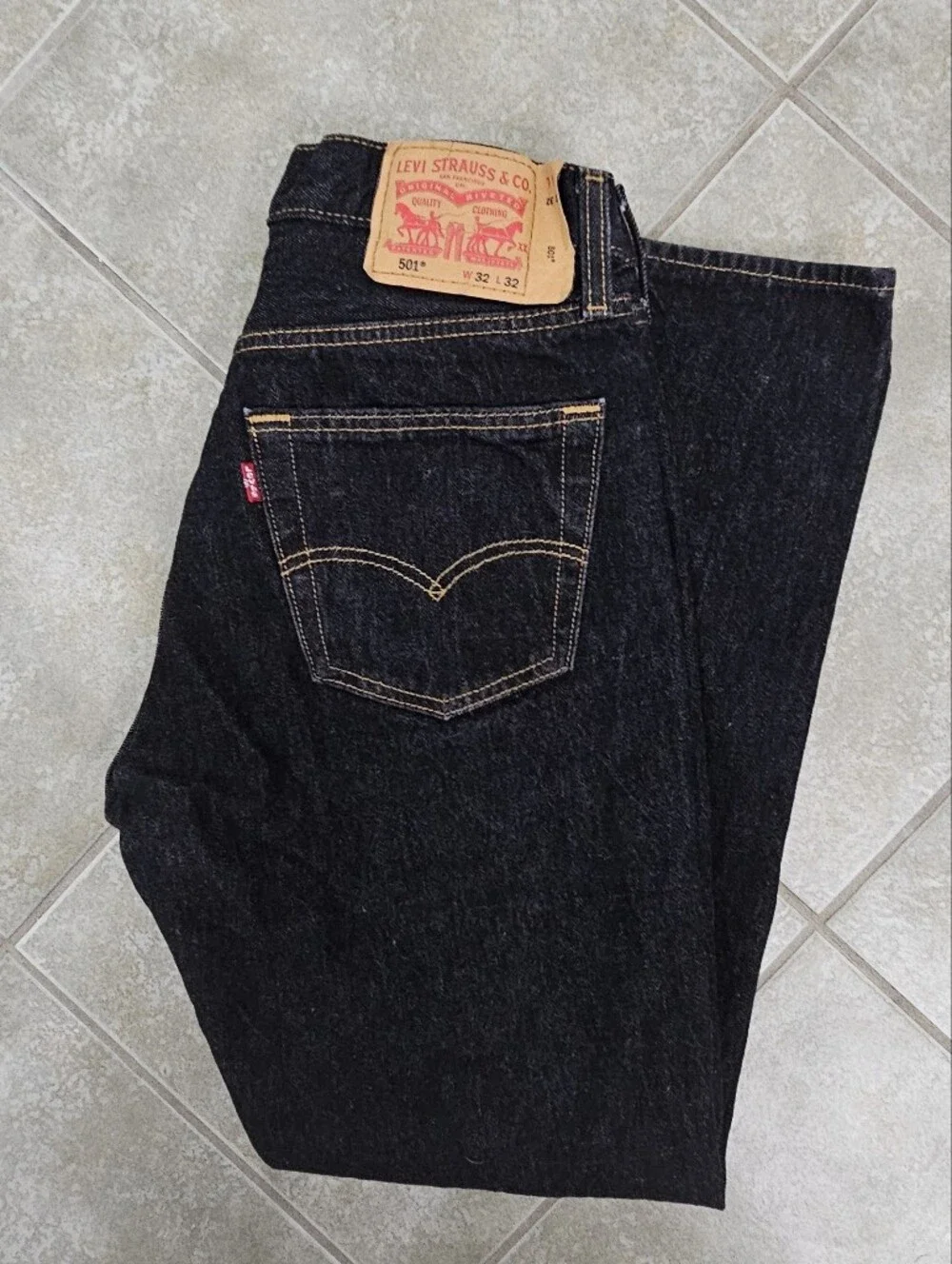Levi's 501 Straight Men's Jeans - Black with Gold Stitching